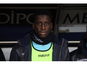 Yeni Transfer Demba Ba Kadroda Yer Aldı