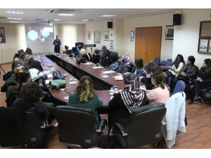 Girişimci Kadınlara Sosyal Medya Eğitimi Verildi