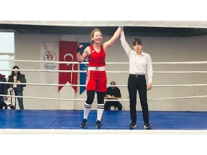 Boksta Büyük Başarı