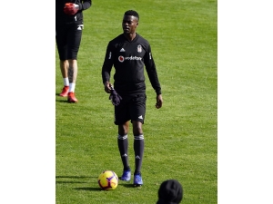 Beşiktaş’ta Savunma Oturuyor