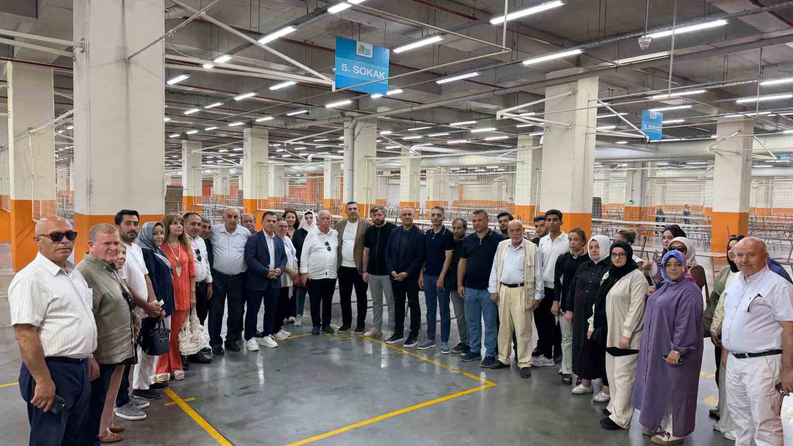 ak-parti-istanbul-dan-ak-belediyeciligi-yerinde-gor-programi