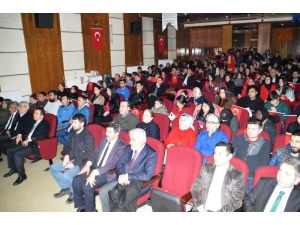 Kastamonu’da Mehmet Akif Ersoy’un Hayatının Anlatıldığı Piyes Gösterisi Gerçekleştirildi