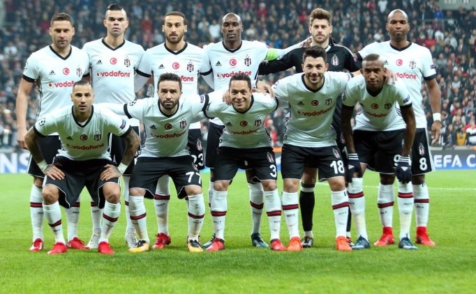 Beşiktaş'ın Tarihe Geçen Kadrosu Yok Oldu!