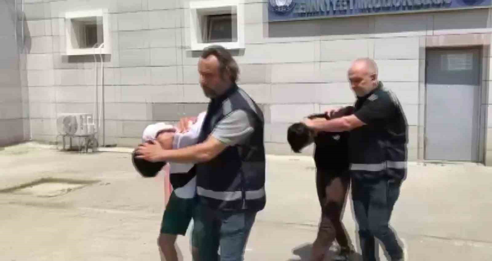 vatandaslik-verecegiz-yalaniyla-aldiklari-175-gram-altinla-kacan-dolandiricilar-yakalandi