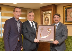 Mhp’li Akçay’dan Ak Parti’li Başkan Çelik’e Tebrik Ziyareti
