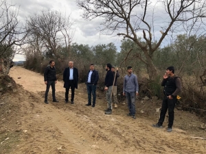 Başkan Yaman, Parke Çalışmalarını Yerinde İnceledi