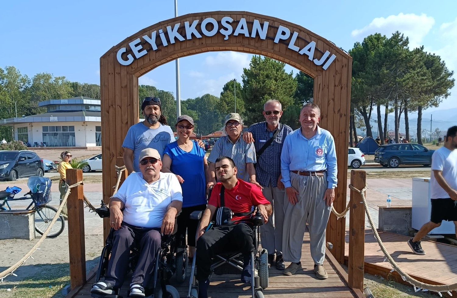bafra-da-gorme-engellilerden-geleneksel-piknik-bulusmasi
