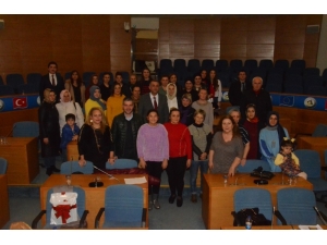 Mhp’li Başkan Adayı Erdoğan Bıyık, Kadın Meclisini Konuğu Oldu