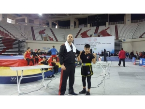 Şuhutlu Wushu Sporcusu İki Kardeşin Büyük Başarısı