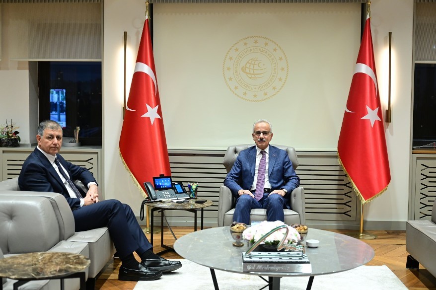 bakan-uraloglu-izmir-buyuksehir-belediye-baskani-tugay-i-kabul-etti