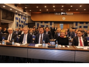 Zeybekci, İzto Meclisine Katıldı