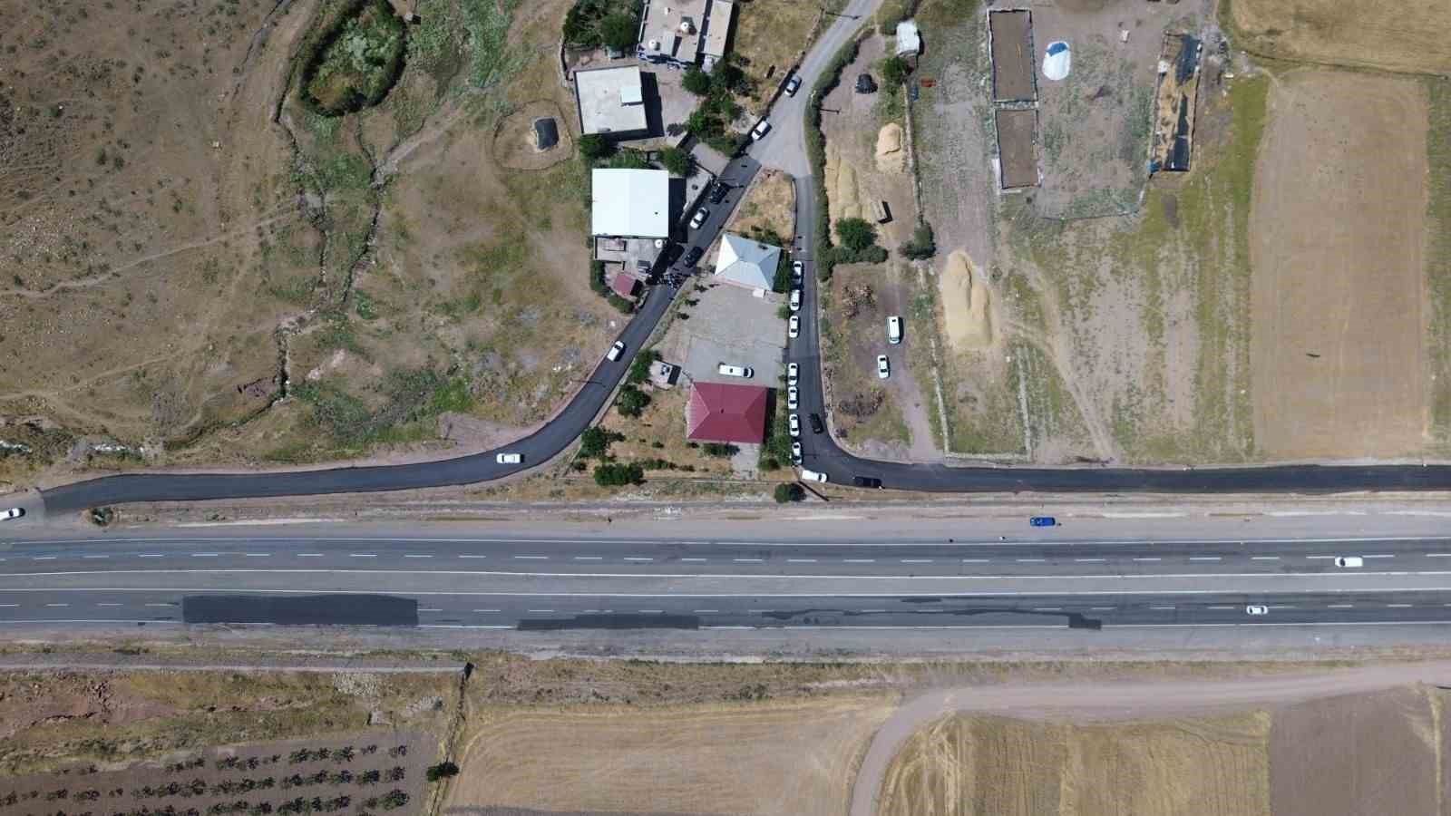 siirt-kirsalinda-asfalt-seferberligi-3-4-kilometrelik-yol-tamamlandi
