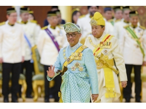 Malezya’nın Yeni Kralı Sultan Abdullah Tahta Çıktı