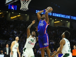 Anadolu Efes, Panathinaikos Deplasmanında