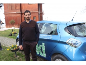 Yalova’nın Elektrikli İlk Resmi Kurum Arabası Yürüyen Köşk’te Tanıtıldı