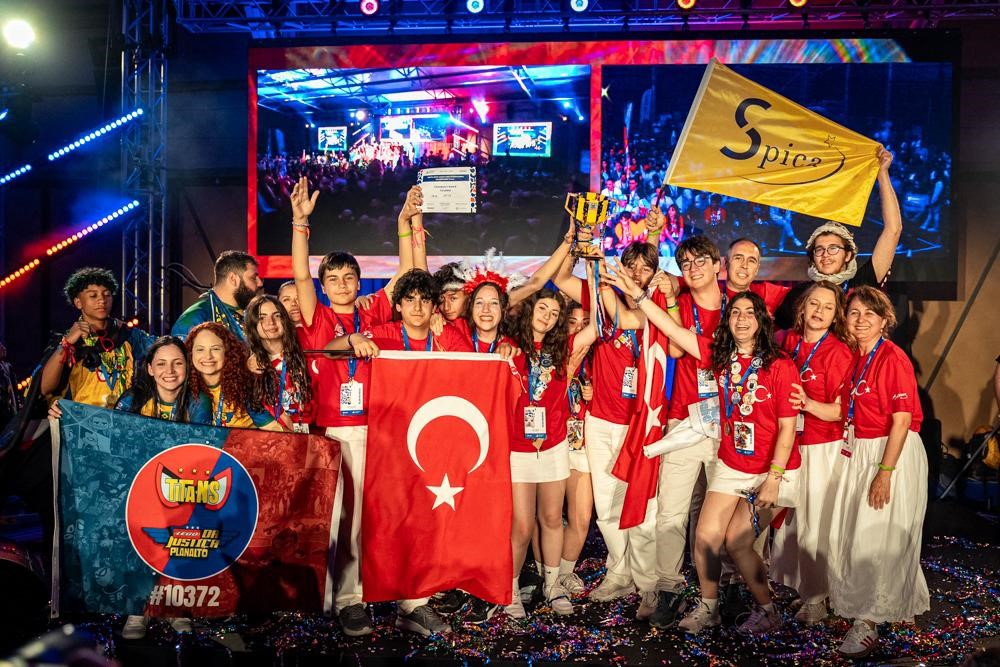 hitit-universitesi-nin-destek-verdigi-robotik-takimi-dunya-sampiyonu-oldu
