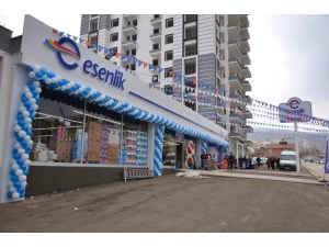 Esenlik Marketler 46’ncı Şubesini Açtı