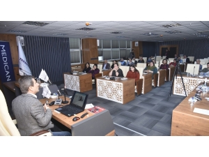 İnternet Bağımlılığına Karşı Sosyal Ve Fiziksel Aktivite