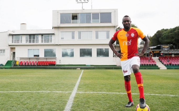 Diagne, Galatasaray Tercihini Gomis'e Açıkladı