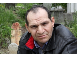 Babasının Mirasından Faydalanmasın Diye Bebekken Başkasının Nüfusuna Kaydettirildi