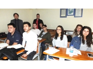 Üniversite Hayali, Tatil Yaptırmadı