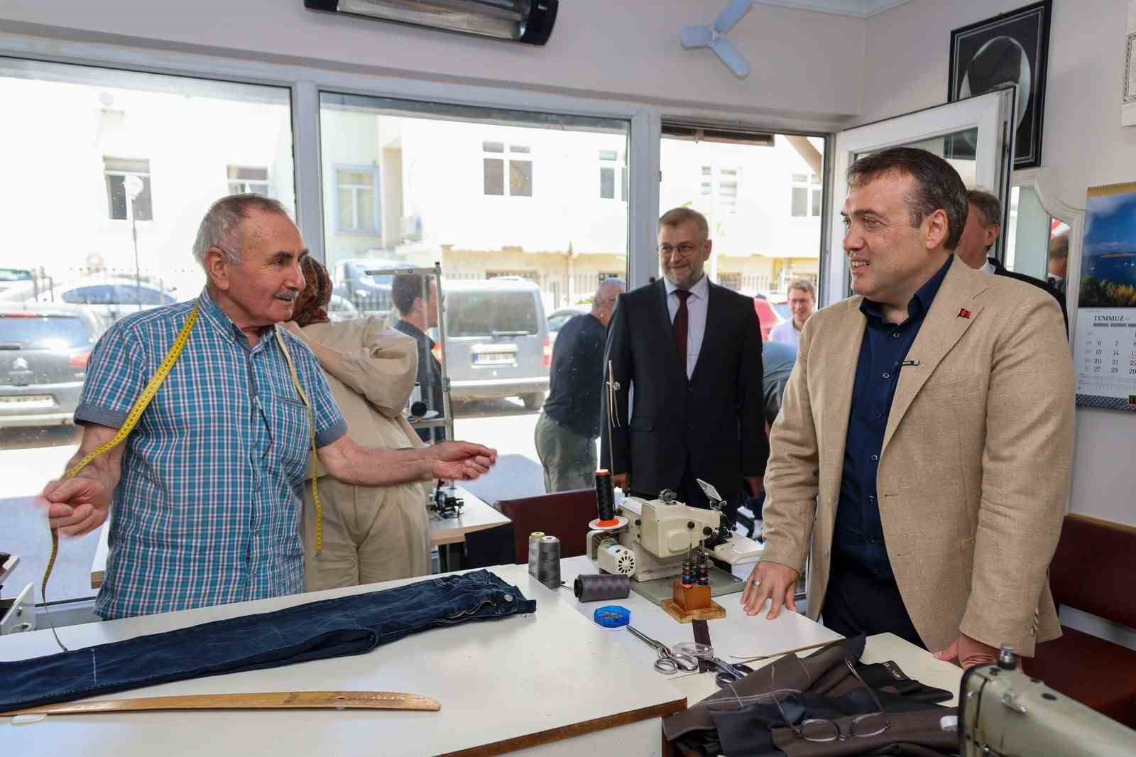 vali-sozer-esnaf-ve-vatandasla-bir-araya-geldi
