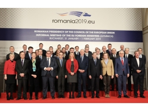 Bakan Çavuşoğlu, Romanya’da Gymnich Toplantısına Katıldı