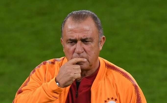 Galatasaray'da Hangi 3 Isim Uefa Kadrosuna Yazılacak?