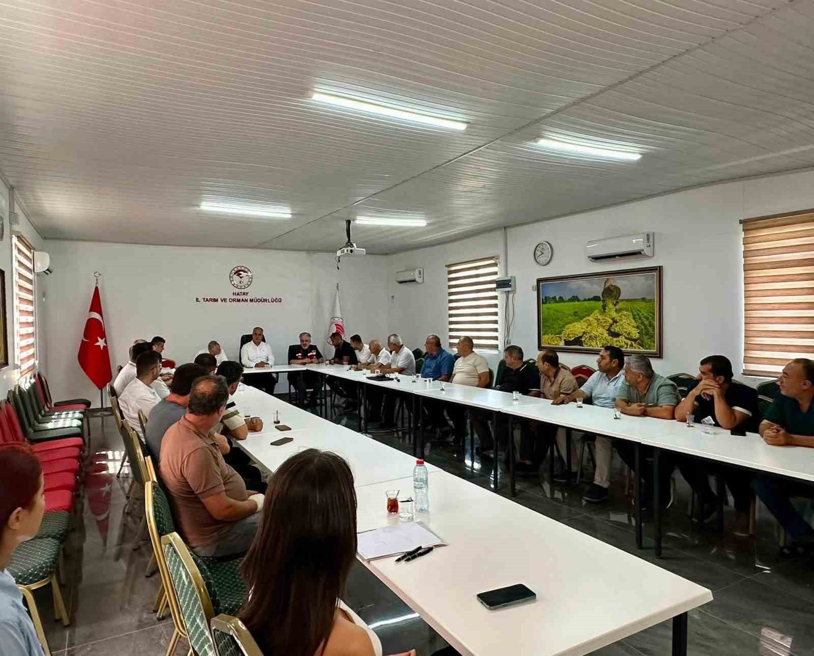 hatay-da-salca-ureticileriyle-sektorel-degerlendirme-toplantisi-gerceklestirildi