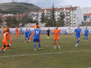 Vitraspor Kan Kaybetmeye Devam Ediyor