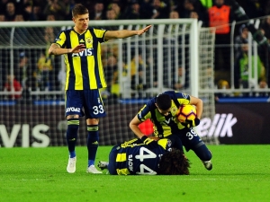 Spor Toto Süper Lig: Fenerbahçe: 2 - Göztepe: 0 (Maç Sonucu)