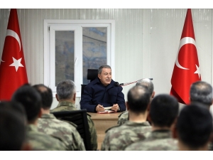 Bakan Akar: "Teröristlerin Ve Destekçilerinin Hiçbir Kurtuluşu Yok. Bunlarla Mücadelemiz Devam Edecek"