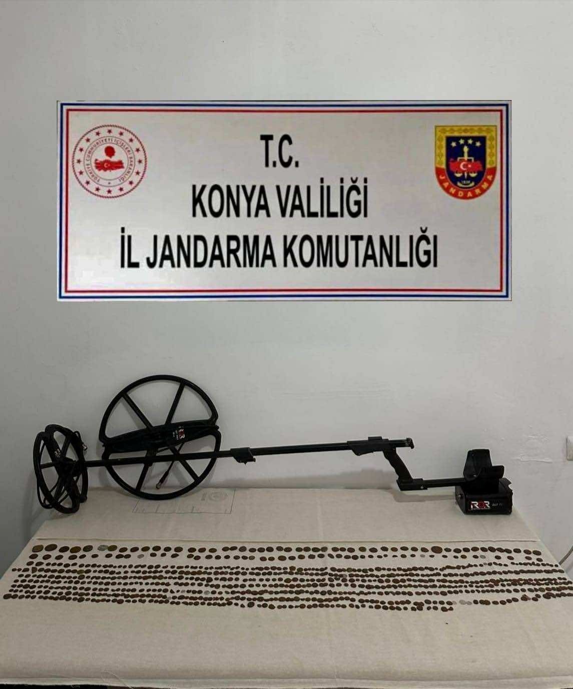 konya-da-764-adet-sikke-ele-gecirildi