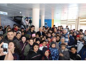 Minik Kayakseverler, Başarı Belgelerini Başkan Başsoy’un Elinden Aldılar