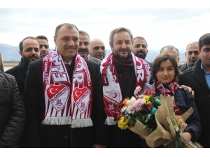 Elazığ’da Vali Kaldırım Ve Tso Başkanı’na Coşkulu Karşılama