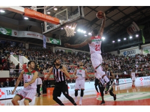 Tahincioğlu Basketbol Süper Ligi: Pınar Karşıyaka: 89 - Beşiktaş Sompo Japan: 87