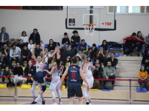 Türkiye Kadınlar Basketbol 1. Ligi: Elazığ İl Özel İdare: 95 - Yalova Vıp Gençlik: 36