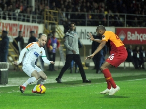 Spor Toto Süper Lig: Aytemiz Alanyaspor: 1 - Galatasaray: 0 (İlk Yarı)