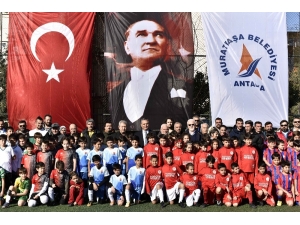 U-10 Minik Yıldızlar Turnuvası’nın Şampiyonu Antalyaspor Oldu.