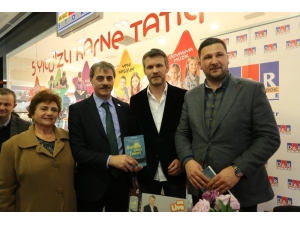 Başkan Alemdar’dan Sakaryalı Yazara İmza Günü Ziyareti