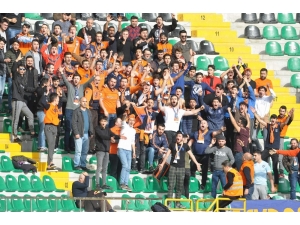 Spor Toto Süper Lig: Akhisarspor: 0 - Medipol Başakşehir: 0 (Maç Devam Ediyor)