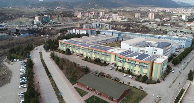 Karabük Üniversitesi Kendi Elektriğini Güneş Panelleri Ile Üretiyor