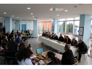 Kocaeli’nde Yöneticiler Vatandaşlarla Bir Arada