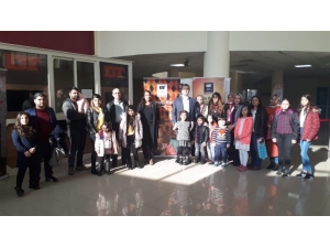 Şeker Hastası Çocuklar Tiyatro İle Buluştu