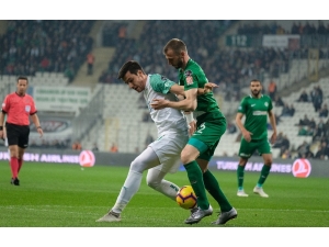 Spor Toto Süper Lig: Bursaspor: 0 - Atiker Konyaspor: 0 (İlk Yarı)