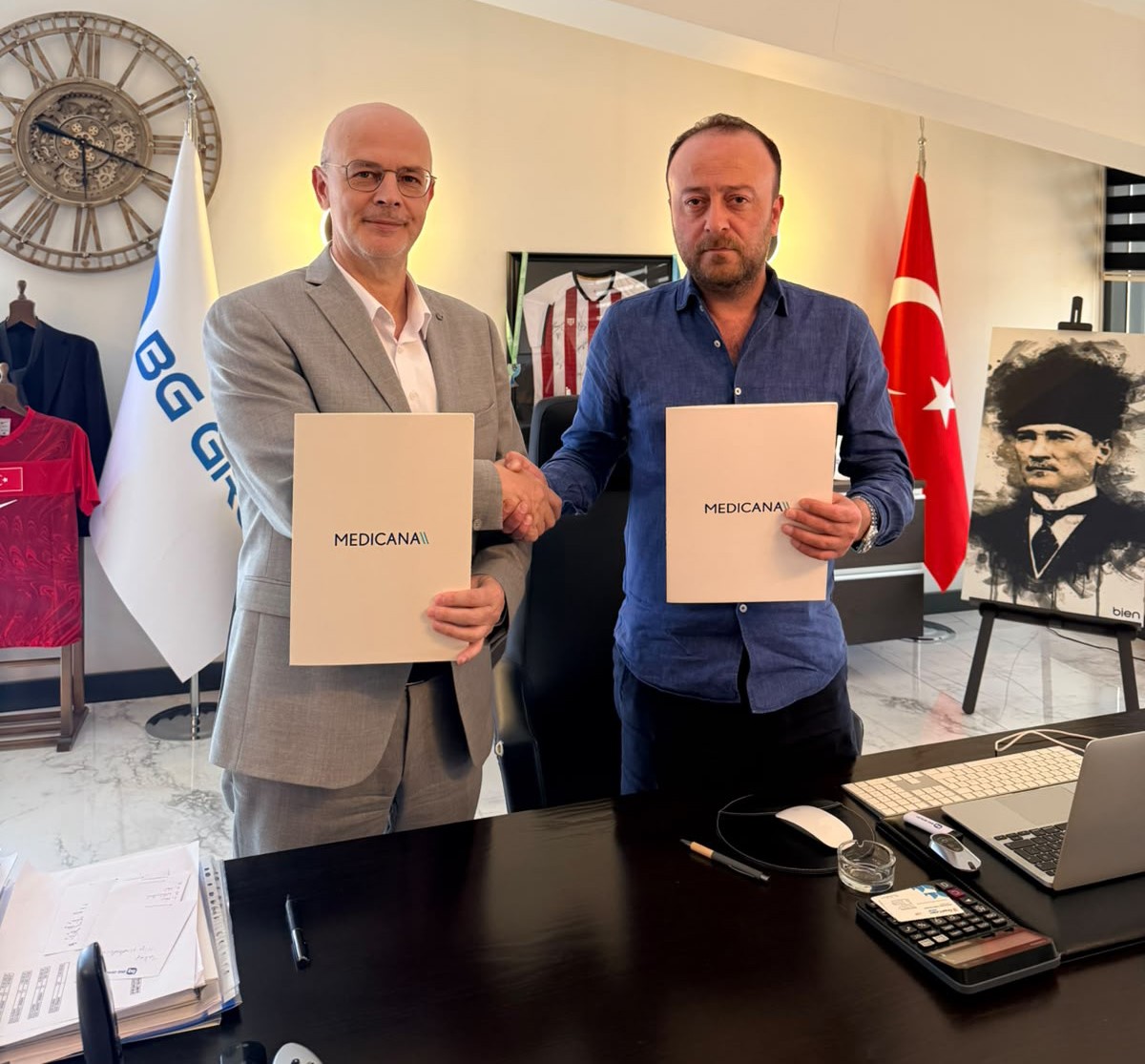 sivas-medicana-hastanesi-sivasspor-un-yeniden-saglik-sponsoru-oldu