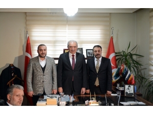 Mevlüt Uysal Mhp İlçe Teşkilatını Ziyaret Etti