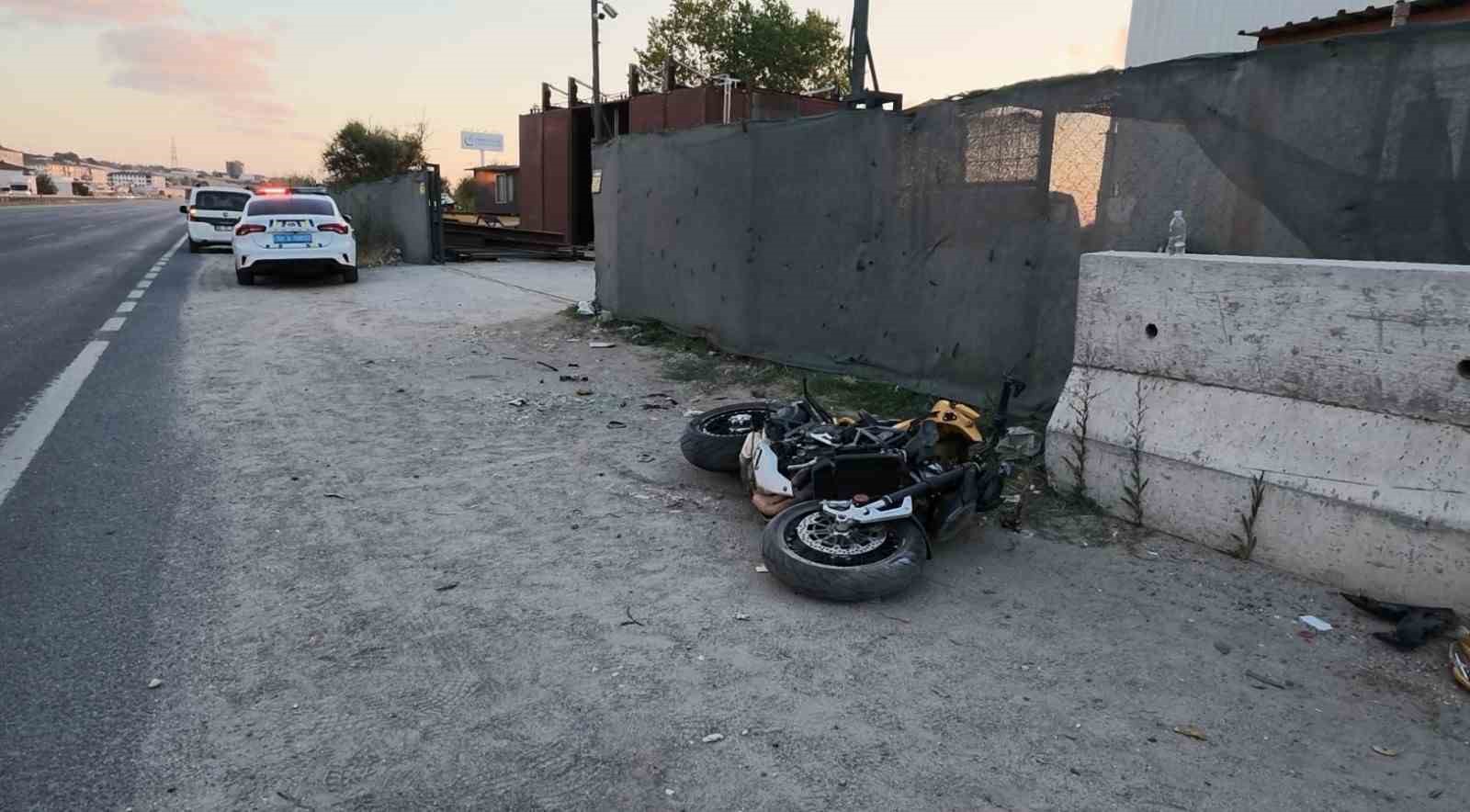 yeni-aldigi-motosikletle-kaza-yapan-genc-hayatini-kaybetti-o-anlar-kamerada