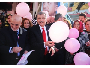 Murat Aydın ’Dünya Kanser Günü’nde Vatandaşlara Pembe Kurdele Taktı