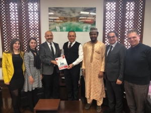 Kıbrıs’ta Hıv Salgın Analiz Raporu, Bakan Ataoğlu’na Sunuldu